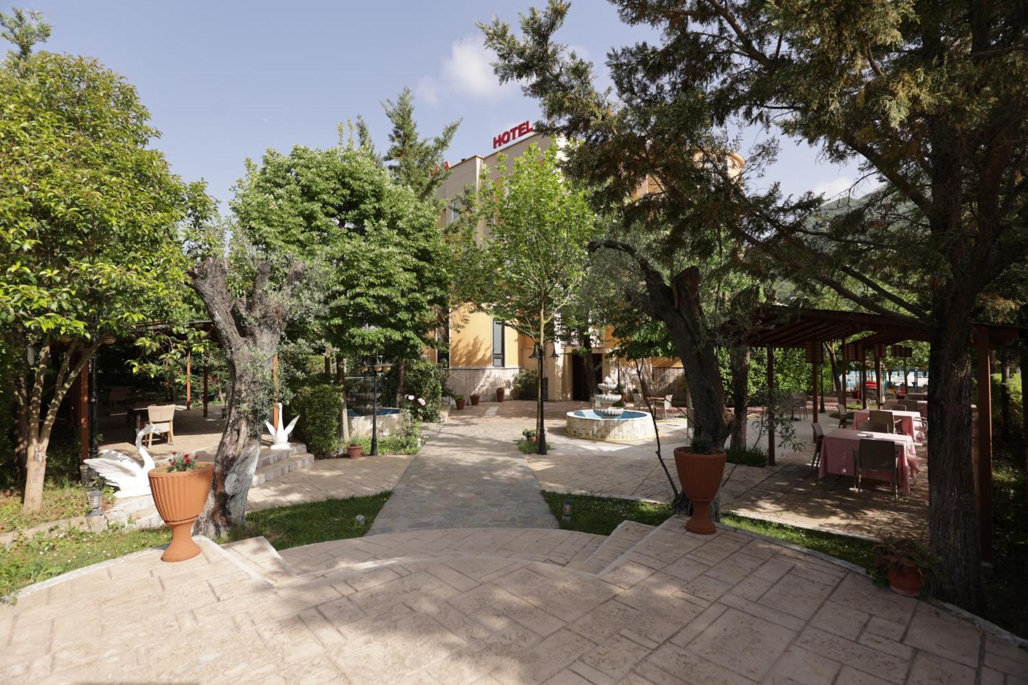 Mema Resort Mirash Экстерьер фото